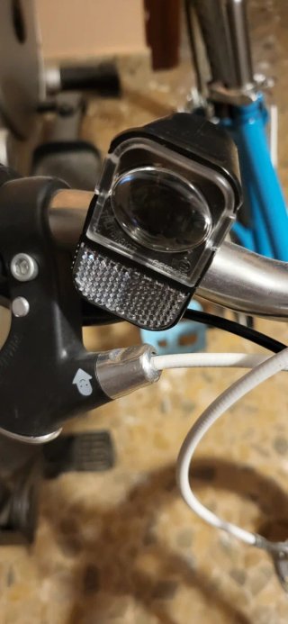 Bicicleta infantil azul con cambio