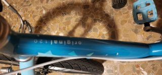 Bicicleta infantil azul con cambio