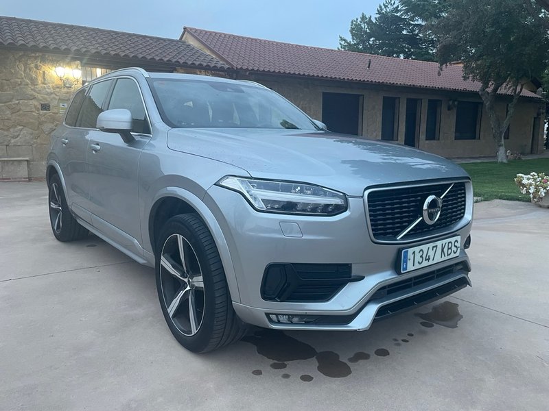 Volvo XC90 2017 - foto 1