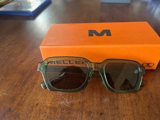 Gafas de sol Meller montura cuadrada