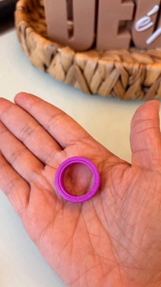 Anel antiestresse rosa e roxo