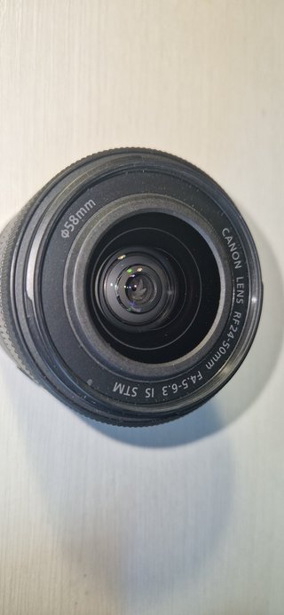 Canon RF 24-50mm f/4.5-6.3 IS STM + Parasole