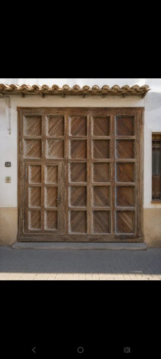 Puerta antigua de corrala original 3,50 x3 x 9cm