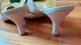 Sandalias beige tacón fino eventos
