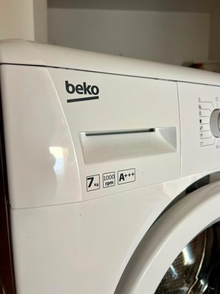 Lavadora Beko y TV Supratech
