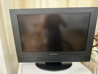 Lavadora Beko y TV Supratech