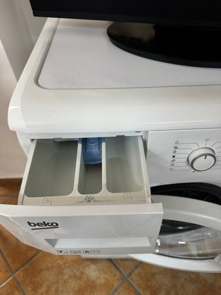 Lavadora Beko y TV Supratech