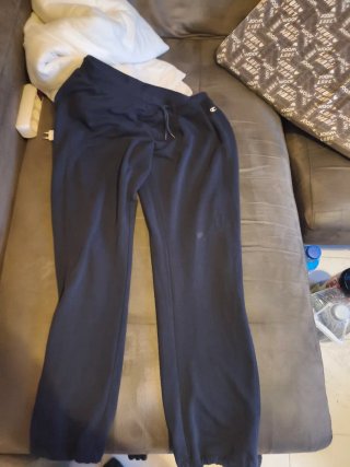 Chaqueta Adidas pantalón Champions Negra y Amarill