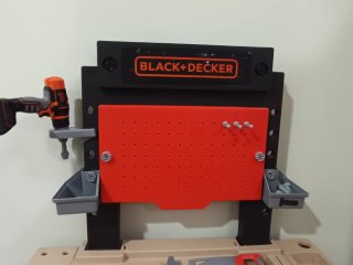 Banco de herramientas Black+Decker para niños