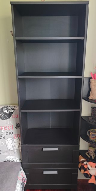 Librería IKEA BRIMNES negra