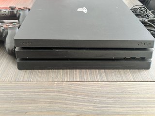PS4 Pro a reparar