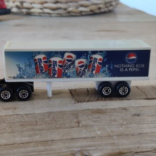 Camión Pepsi Matchbox MACK CH600