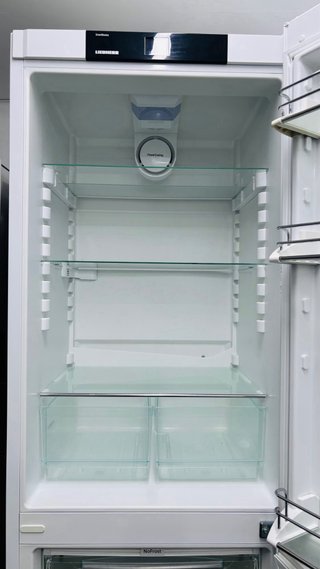 Nevera Liebherr blanca