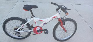 Bicicleta infantil Pomester blanca