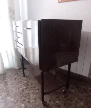 Mueble 3 cajones y licorera