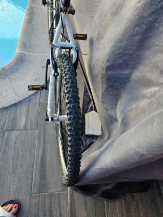 Bicicleta MTB BH Blanca