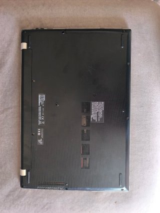 Portátil Toshiba i7, 8 Gb Ram,256 Gb SSD.Seminuevo