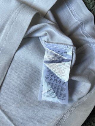 T-shirt Adidas Branco Estampa Morango