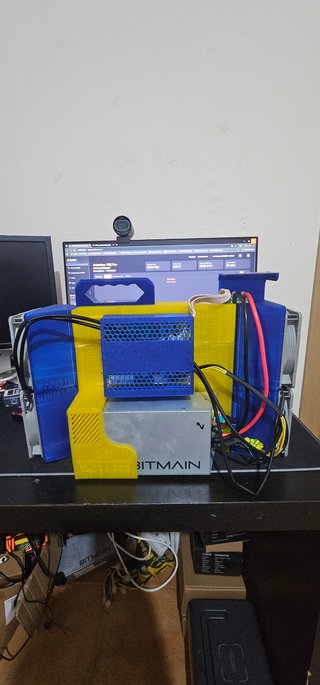 Miner Bitcoin Bitmain Luxor OS 22TH S19JPRO