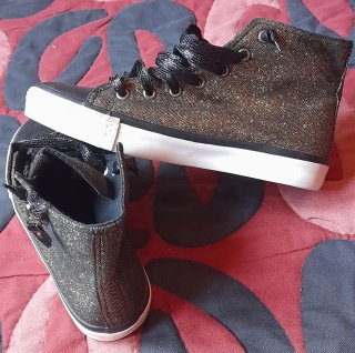 Zapatillas altas glitter negro/dorado