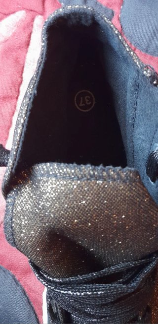 Zapatillas altas glitter negro/dorado