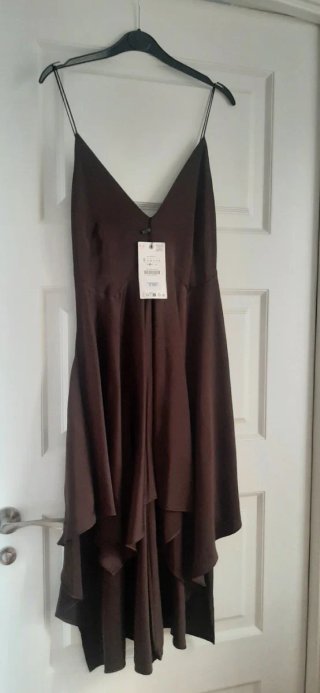 Vestido Zara satinado Marrón