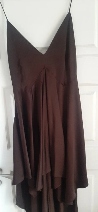 Vestido Zara satinado Marrón