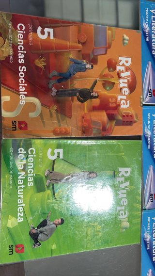 LIBROS 5 PRIMARIA - EDITORIAL SM - REVUELA -