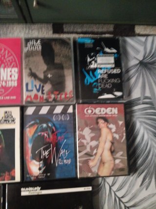 Lote 19 DVDs Queen, Bunbury,Pretenders,etc.