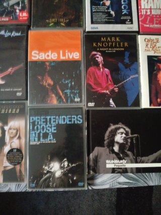 Lote 19 DVDs Queen, Bunbury,Pretenders,etc.