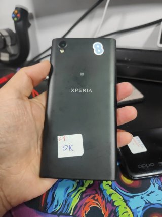Xiaomi Mi A2 e Sony L1 Neri
