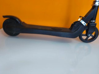Patinete Negro