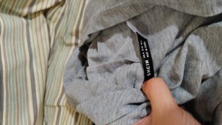 Camiseta sin mangas gris con capucha