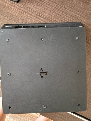 PS4 (PlayStation 4) + 2 Mandos