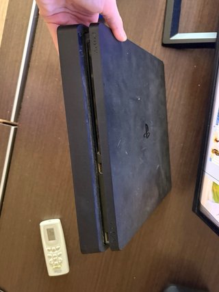 PS4 (PlayStation 4) + 2 Mandos