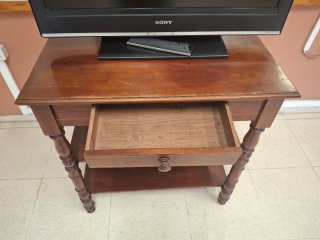 Mueble auxiliar TV caoba