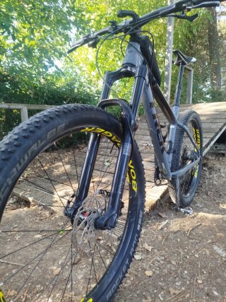Trek Roscoe 8 M/L 27.5+