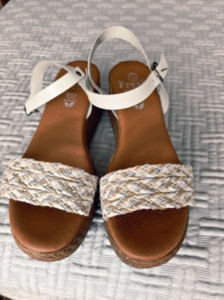 Sandalias Freshly Beige y Blanco