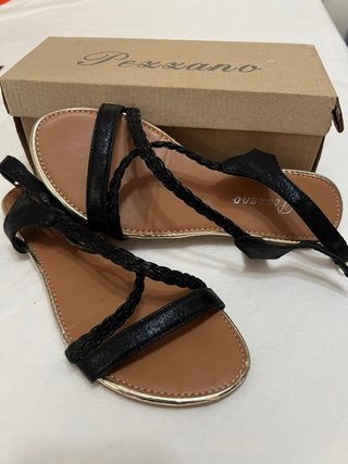 Sandalias Pezzano Negras y Doradas
