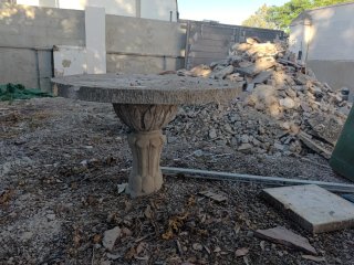Mesa de piedra para jardín