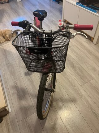 Bicicleta infantil BTWIN negra/rosa con cesto