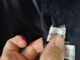 Abrigo de piel de conejo negro