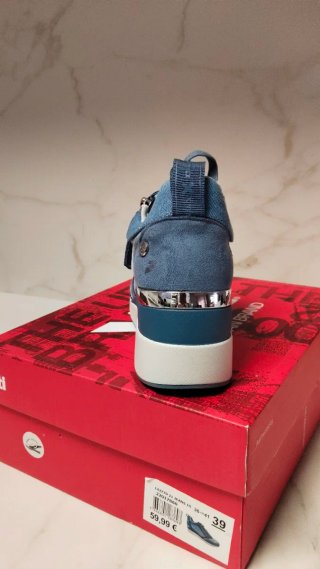 Zapatos cuña Xti azul y plata talla 39