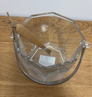 Cubitera con pinzas Zara Home