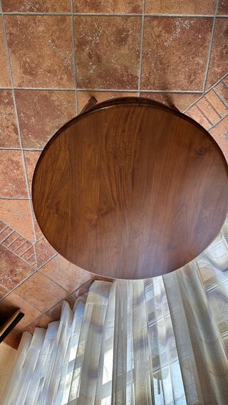 Mesa redonda de madera de teka 76 x71cm