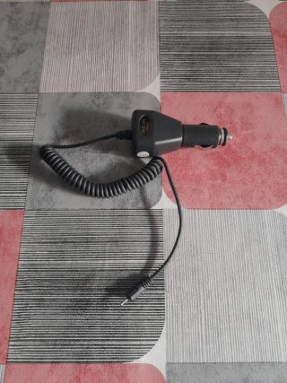 Cargador Coche Antiguo 12V Jack 3.5mm