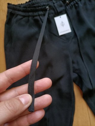 Pantalón ancho Stradivarius negro