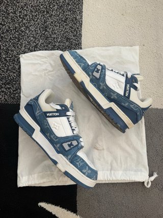 Louis Vuitton Trainer Azul y Blanco