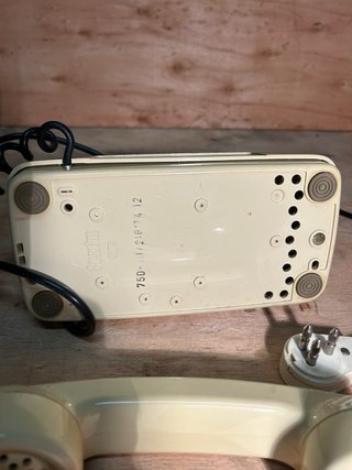 Telefono vintage beige