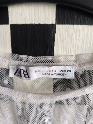 Blusa Zara Transparente Lunares Talla S
